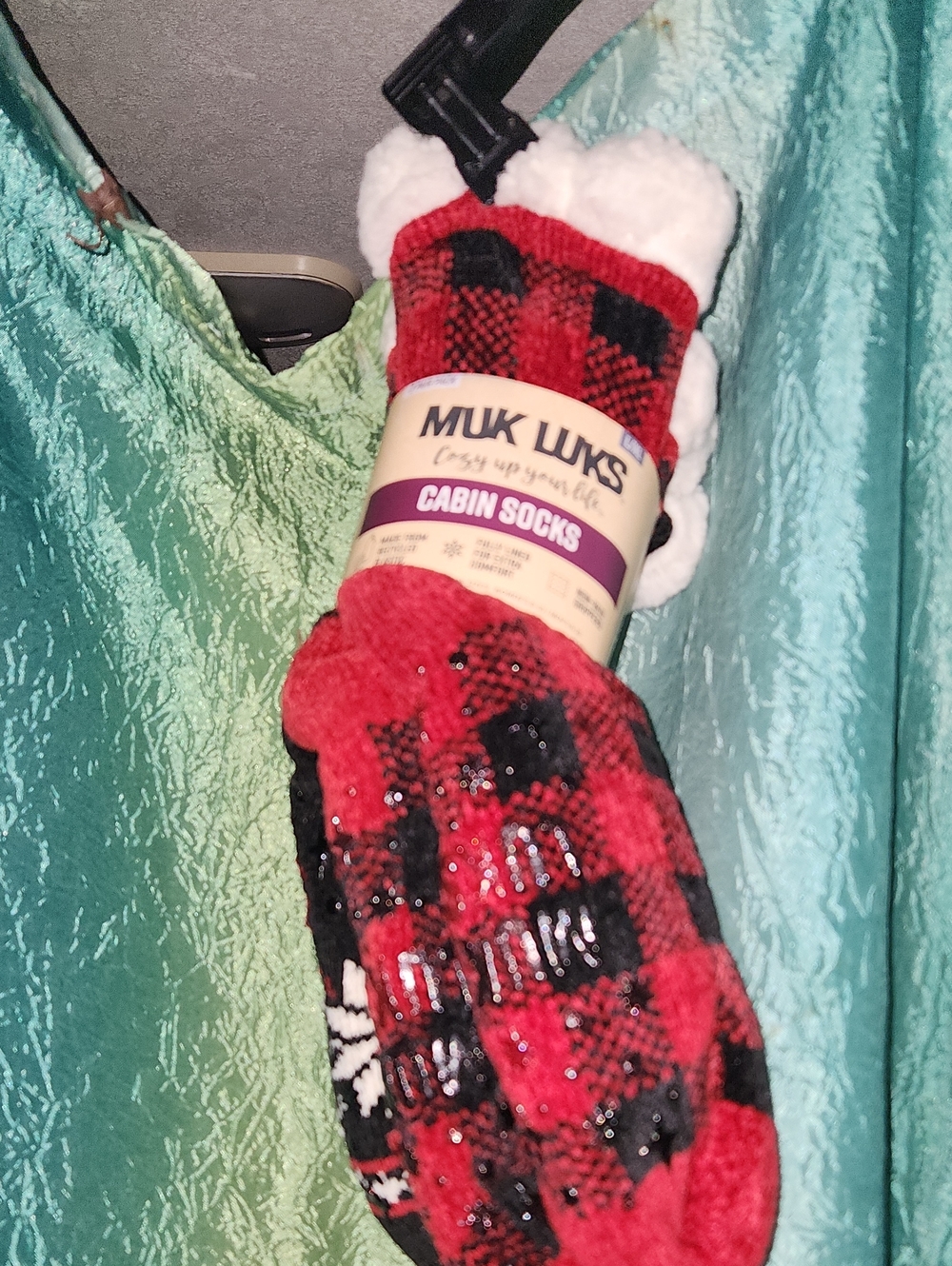 Muk Luks Red and Black Plaid Sherpa-Lined Cabin Socks 2 PAIR for Men OR WOMENS
